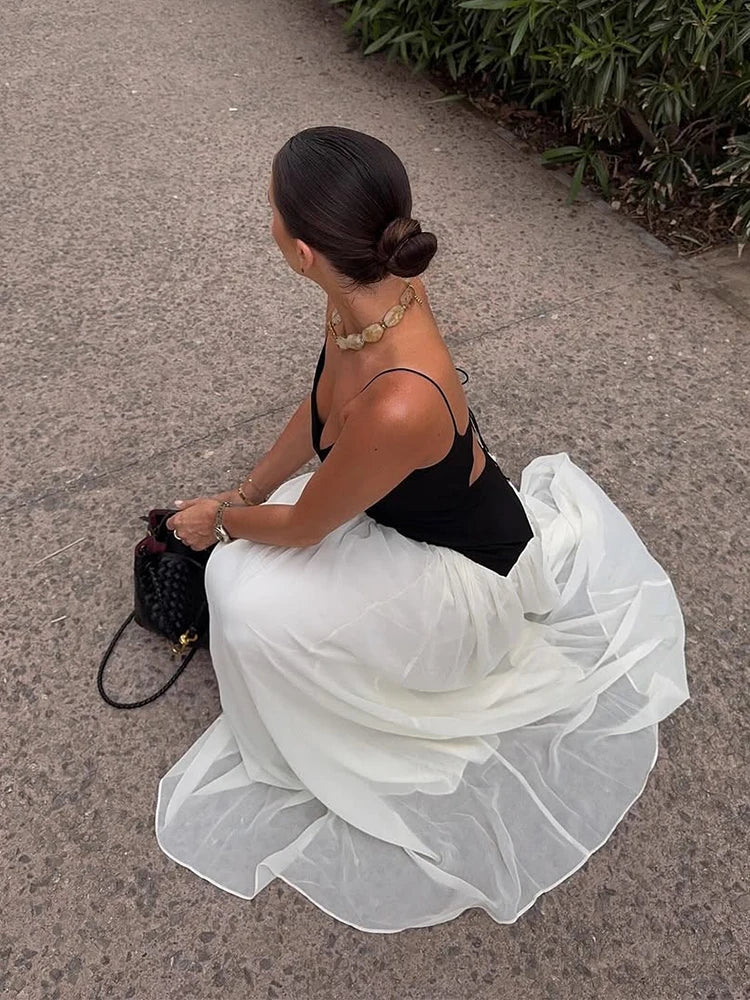 Black White Contrasting Sling Dress Women Fashion U-neck Sleeveless Pleated Hem Slim Dresses 2025 Summer Lady Party Club Vestido